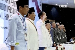 jokowi hormat. (Foto: dok. Net)