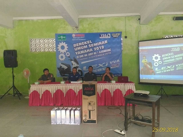 Seminar bengkel umum Yamaha 2018,di SMK Ma'arif NU1 Ajibarang,25/9/2018.(dokumen P)