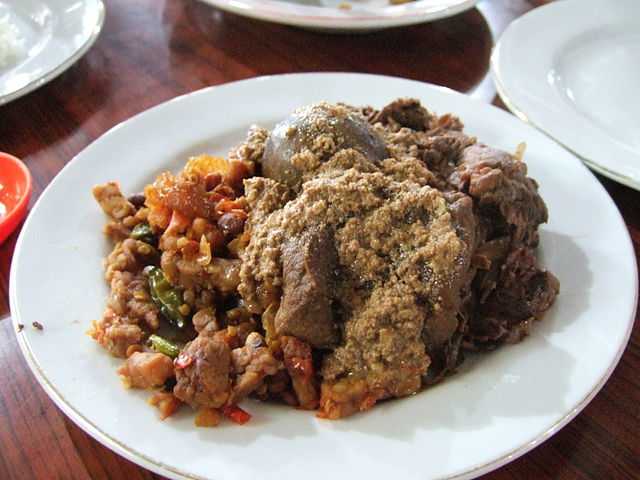 Gudeg, makanan khas Indonesia --- isitpaleo.info