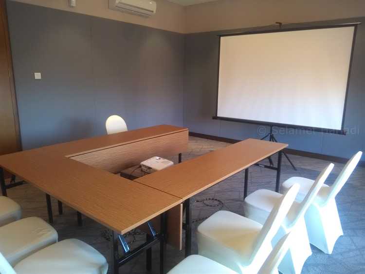 Meeting Room (dok. pribadi)