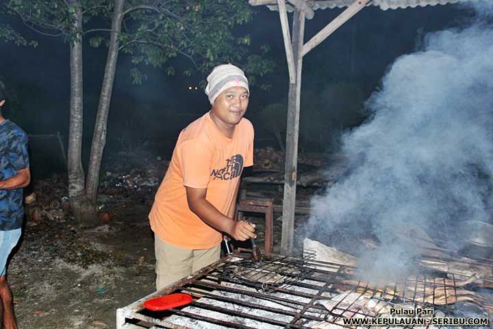 BBQ Pulau Pari. www.kepulauan-seribu.com