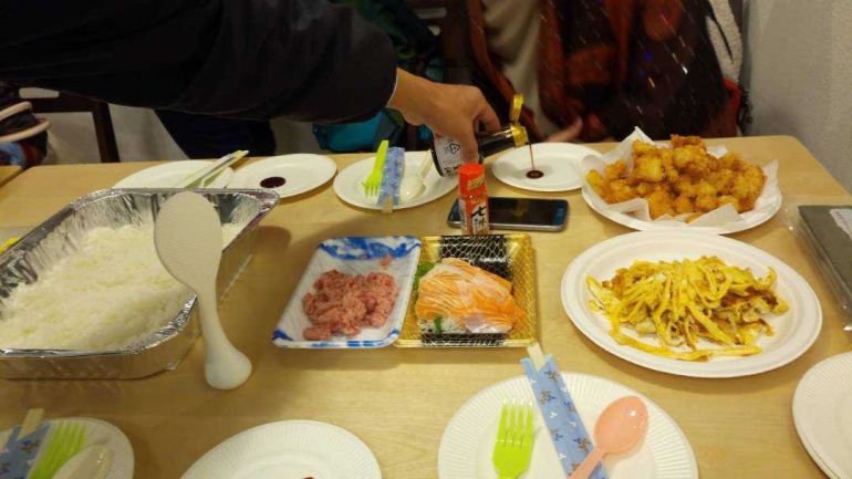 Dinner served with halal soy sauce