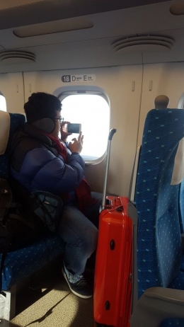 Taking pictures from Shinkansen CabinDokumentasi pribadi