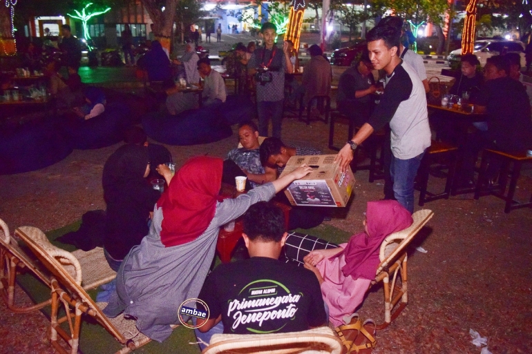 Aksi Peduli Gempa dan Tsunami SulTeng dikemas dalam bentuk bazar (06/10/2018). dok pribadi