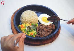 Blackpepper Beef Hot Plate ala Secret Recipe di Central Park Jakarta. (Foto @bozzmadyang)