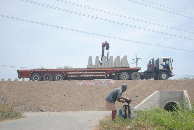Mengenal Alat Berat di Sekitar Kita Halaman all  Mengenal Alat Berat di Sekitar Kita Halaman all