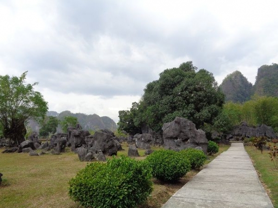 Taman di area wisata Leang-Leang (dok.pri)