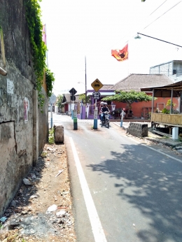 Sebuah perlintasan tanpa palang di dekat Stasiun Malang Kotalama yang cukup rawan. - Dokumen Pribadi
