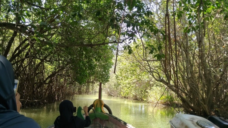 Menyusuri sungai Kedung Cowet Indah (Dok. Didno)