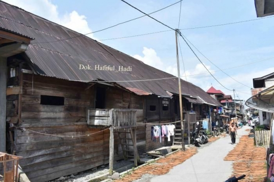 Rumah panjang Kerinci (umah lahik) di Lahik Kampung Dalam, Siulak Mukai. Dokpri
