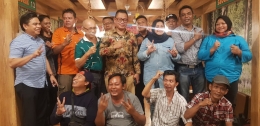 Daeng Jamal Foto Bersama Pengurus dan Korcam Tim Pemenangan Prof. Dr. H. Jimly Asshiddiqie