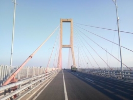 Jembatan Suramadu (Dokpri)