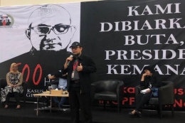 Novel Baswedan berbicara tentang 500 hari kasusnya yang belum terungkap, di Gedung Penunjang KPK, Kamis (1/11/2018). (Kompas.com/Jessi Carina)