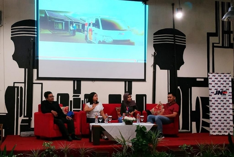 Para pembicara Talkshow/Dokumentasi pribadi