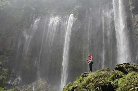 Air trejun Tumpak Sewu dari lembah (dok.pri)