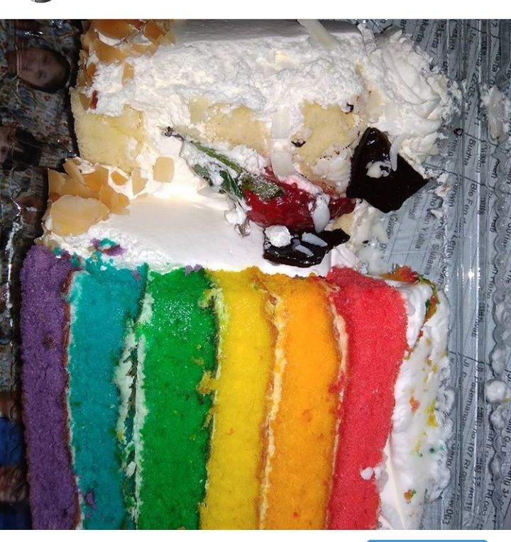 Rainbow Cake yang menggoda mata. (dok. pribadi)