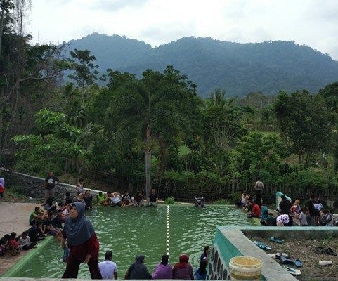 Pemandian Air Panas Gunung Merapi Jaboi, Objek Wisata Keluarga yang Sedang Populer di Sabang, namun saya belum sempat ke sini. (foto; ANTARA News Aceh)