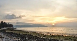 Sunset di pantai Paradiso Sabang, (dok pri).