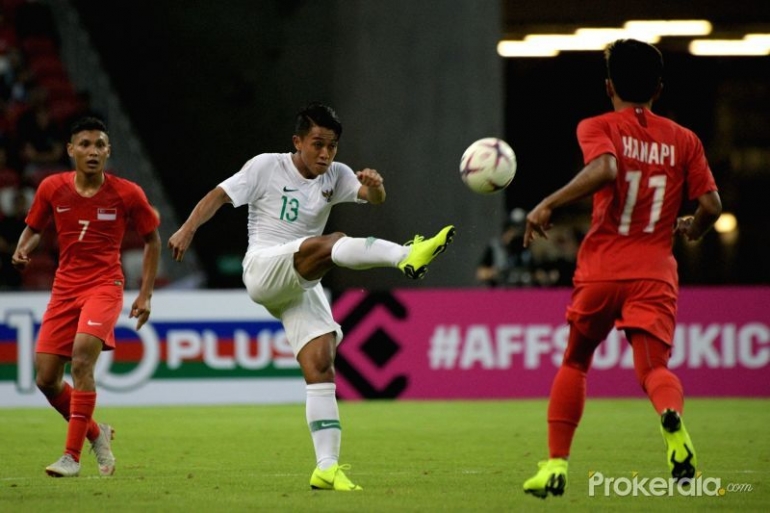 Pemain sayap Indonesia, Febri Haryadi, saat melawan Singapura tadi malam/Foto: Prokerala.com