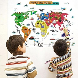 Anak-anak perlu sejak dini dikenalkan pada peta dunia. Foto: BBC