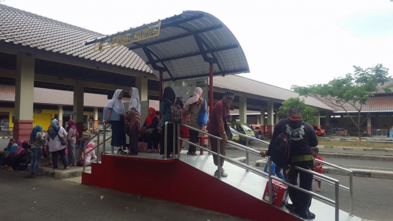Halte transit di Terminal Bulupitu Purwokerto (dok. pri).