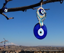 Nazar Bocugu (Jimat Evil Eye)/ turkeytravelcentre.com