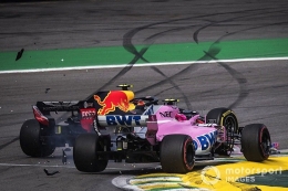 Insiden Verstappen-Ocon. Sumber : Motorsport.com