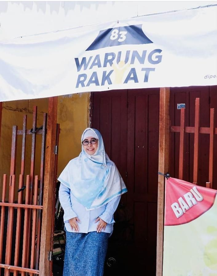 Linda Afriani berada di Warung Rakyat di Suronatan (dokpri
