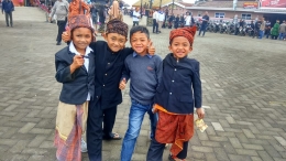 Anak-anak Tengger, desa Wonokitri (koleksi pribadi)