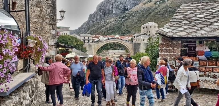 Turis di Mostar (dokumentasi pribadi)