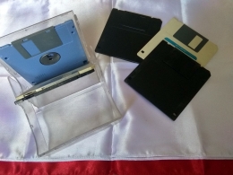 Floppy Disk (Dok. Pribadi)