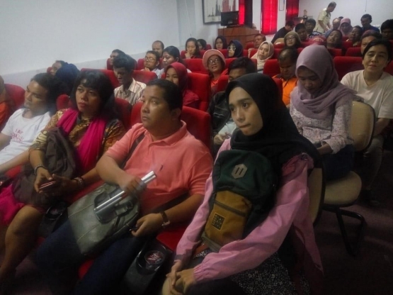 Kegiatan nobar film berbisik bersama tuna netra.(Source: dok. Budi Sumarno)