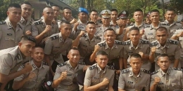 Pelantikan pemain Bhayangkara menjadi polisi (bolasport.com)