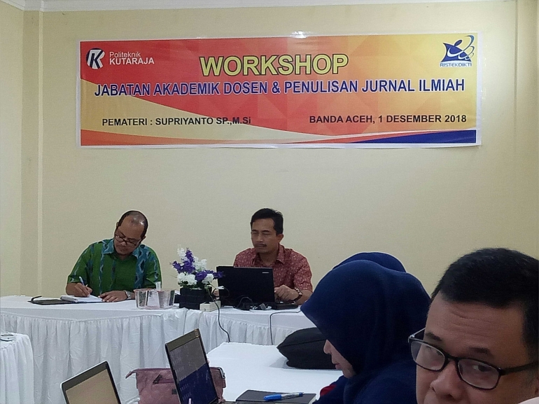 Supriyanto, SP.,M.Si, Narasumber workshop penulisan karya ilmiah, Sabtu (1 Desember 2018)/Foto: Hamdani) 