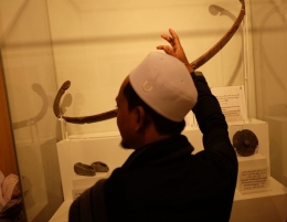 Panah Sa'ad bin Abi Waqosh, sahabat Rasulullah Saw di museum Al-Madina (DokPri)