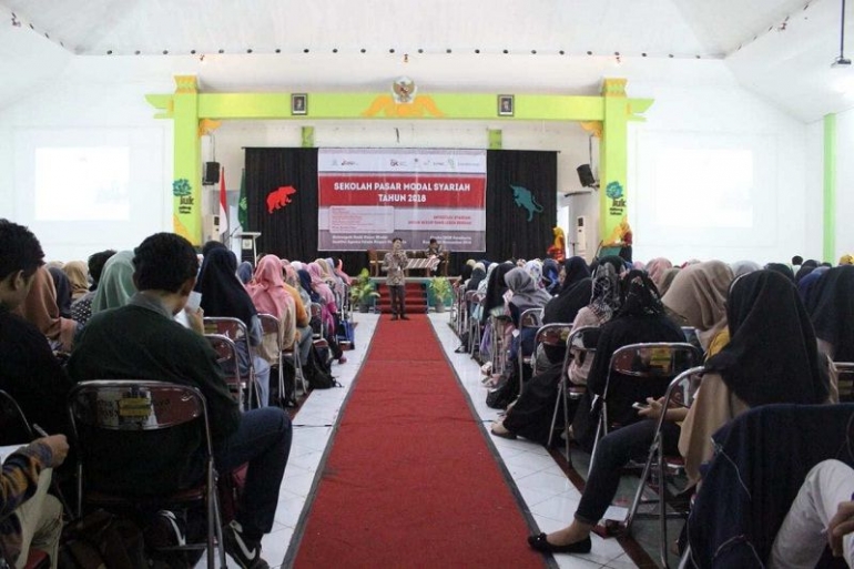 Sekolah Pasar Modal Syariah (SPMS) di IAIN Surakarta Solo (Foto: Dok. Pribadi)
