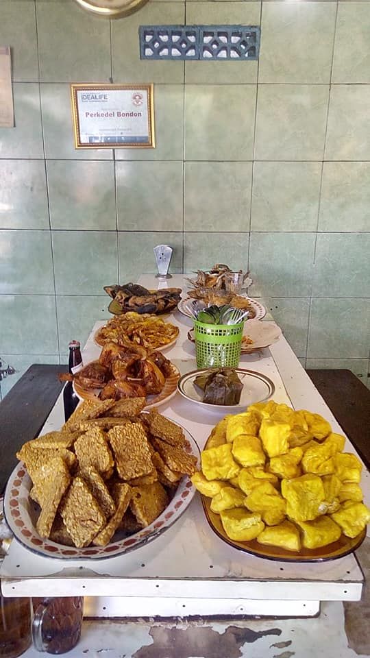 Perkedel Bondon Kuliner Tradisional Khas Bandung Jawa Perkedel Bondon Kuliner Tradisional Khas Bandung Jawa