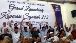 Grand Launching Koperasi Syariah 212/ sumbr: ekonomisyariah.org
