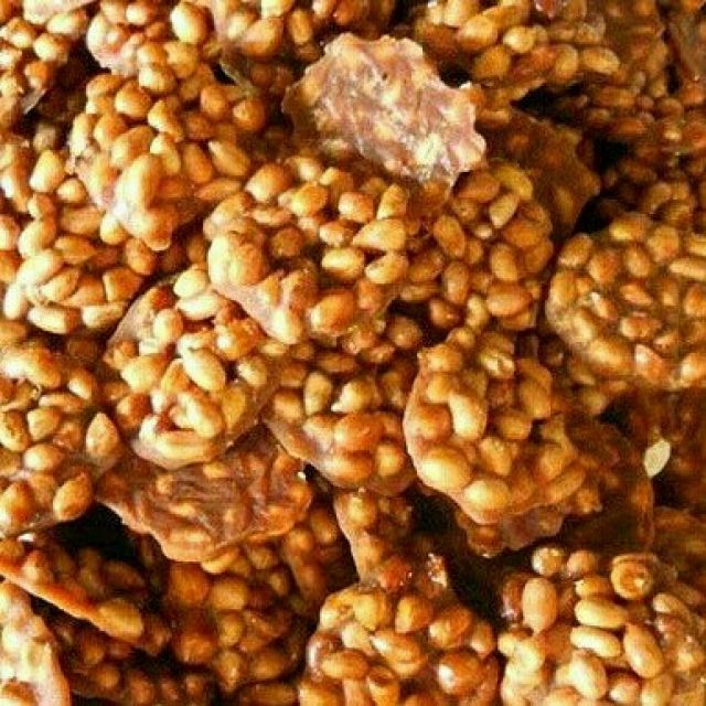 Ampyang atau Gula Kacang/dokpri