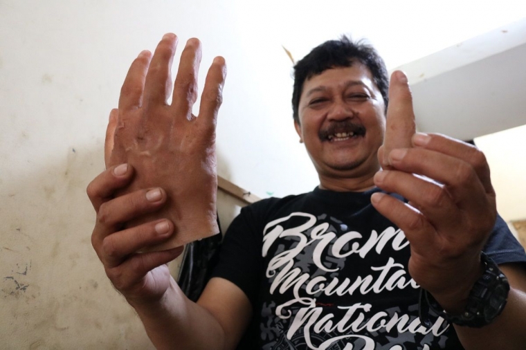 Beberapa replika buatan Aep dikirim ke berbagai wilayah di Indonesia / Foto: Anne Rufaidah