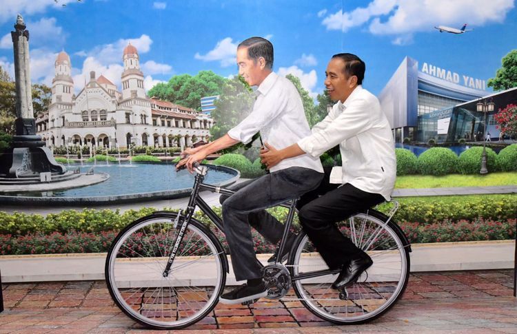 Ilustrasi Jokowi dan Hadiah Sepeda. Sumber kompas, 2018