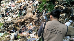 Team merekam titik timbunan sampah