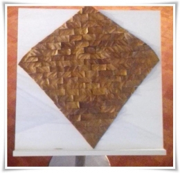 Model layang-layang purba yang berusia ribuan tahun, terbuat dari dedaunan (Dokpri)