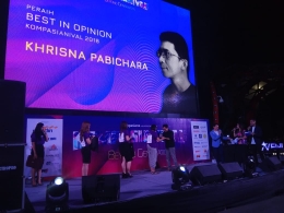Menerima Anugerah Kompasiana 2018 selaku Penulis Opini Terbaik | Foto: Pringadi Abdi Surya