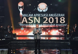 Syafrudddin memberi sambutan dalam acara Malam Apresiasi Anugerah ASN 2018.(foto: heriza)