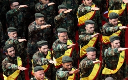 Tentara Hizbullah (sumber: washingtonpost.com)