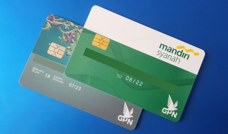 Kartu debit berlogo GPN yang dilengkapi chip pengaman (dok. pri).