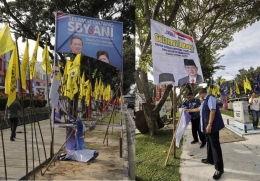 SBY meninjau bendera dan baliho Partai Demokrat yang dirusak orang, Pekan Baru, Riau, Sabtu (15/12/2018) sumber: tim Demokrat