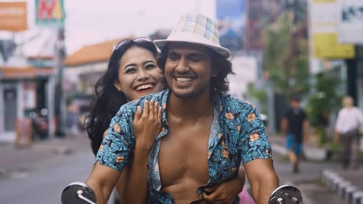 Putri Ayudya dan Cornelio Sunny (sumber: www.cinejour.com)