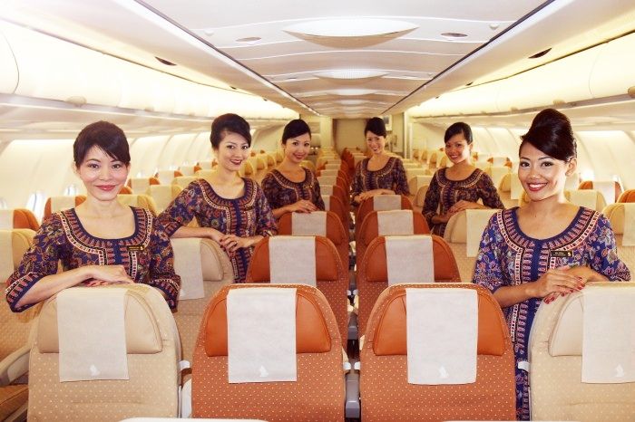 Pramugari Singapore Airlines (foto : airline-empire.com)